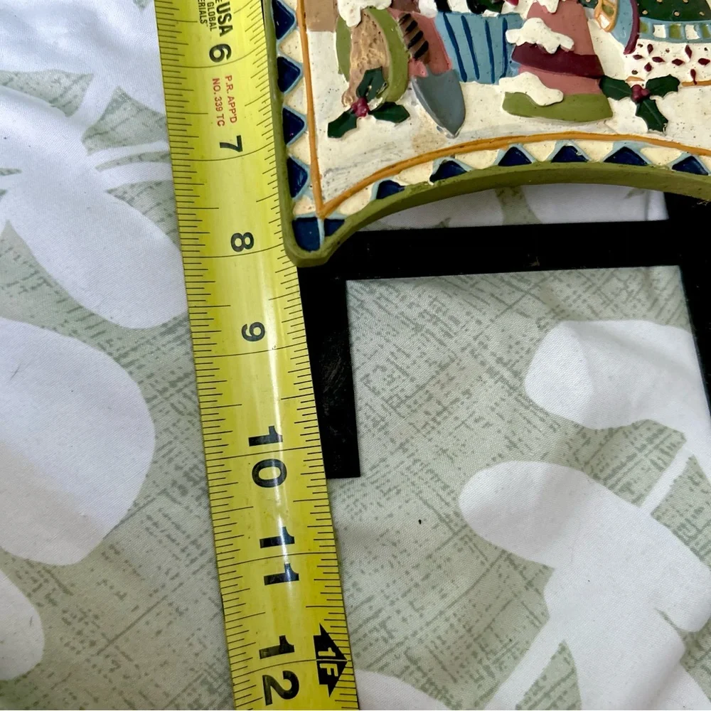 VTG Winter Gardening Floral Seasonal Sled Wall Hanging Farmhouse Decor